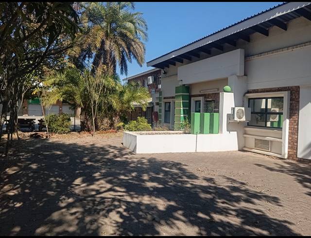 137M² OFFICE TO LET IN ROCKY DRIFT
